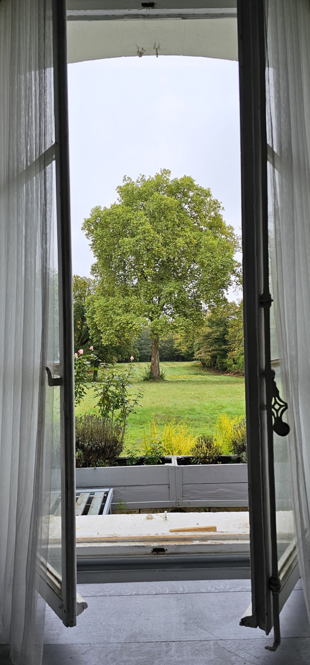 Présentation des pièces à vivre du Chateau Chandler, lieu de vacances en France, Loir & Cher